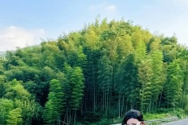 【微-密】芷仪g宝-路过的车主把车停下来 [12P-33M]