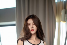 [秀人网] 2024.04.18 NO.8410 仙女爱自由 简约牛仔裤[51P/512MB]