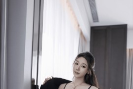 [秀人网] 2024.05.16 NO.8552 小逗逗 黑色风衣[81P/638MB]