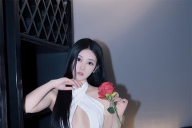[秀人网] 2023.09.01 No.7319 桐桐 白色连衣短裙[64P/529MB]
