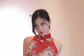 [秀人网] 2024.07.17 NO.8871 尹甜甜 红色旗袍[93P/873MB]