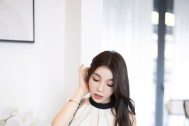 [秀人网] 2023.08.25 No.7292 徐莉芝Booty白色上衣 [84P/602MB]