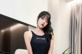 [秀人网] 2024.10.29 NO.9363 娜比 黑色泳衣[74P/567MB]