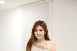 [秀人网] 2025.04.29 NO.10218 小肉肉咪白色泳衣[78P/739MB]