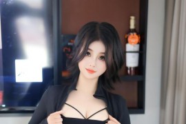 [秀人网] 2025.01.02 NO.9694 M0nica 简约黑色[80P/703MB]