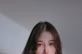 【微-密】可可西yyy-纯情婚纱下的RQ [26P7V-1.77G]