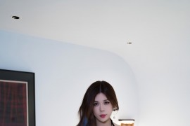 [秀人网] 2023.09.19 No.7408 月野兔美妞 红黑色雷丝 [56P/438MB]