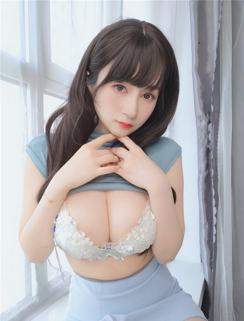 白银81 巨峰後輩 [183P7V-738MB] 第1张