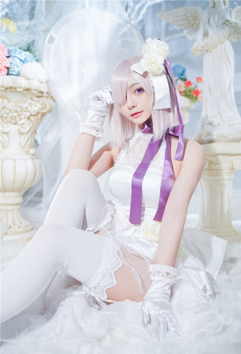 星野saori 玛修周年礼服 [16P-184MB] 第3张