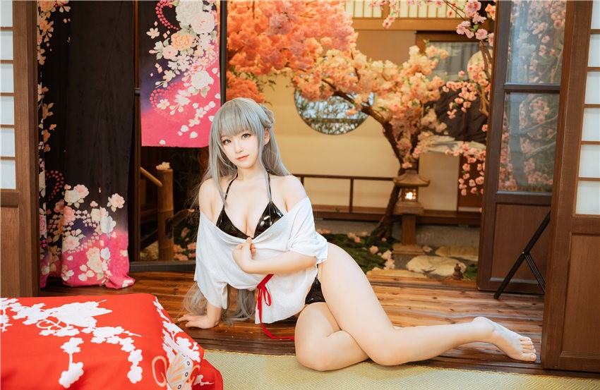 七七娜娜子 美因茨 [44P-377MB] 第1张