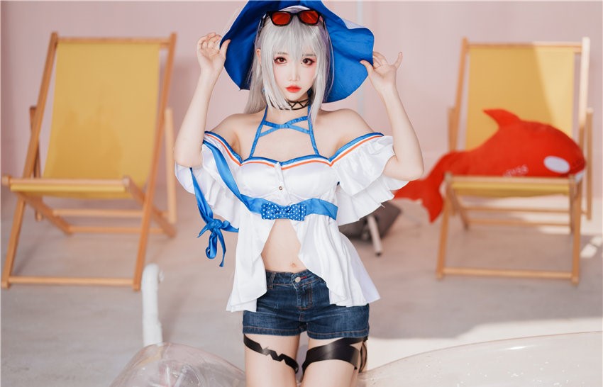 面饼仙儿 斯卡蒂泳装 [18P-80MB] 第1张