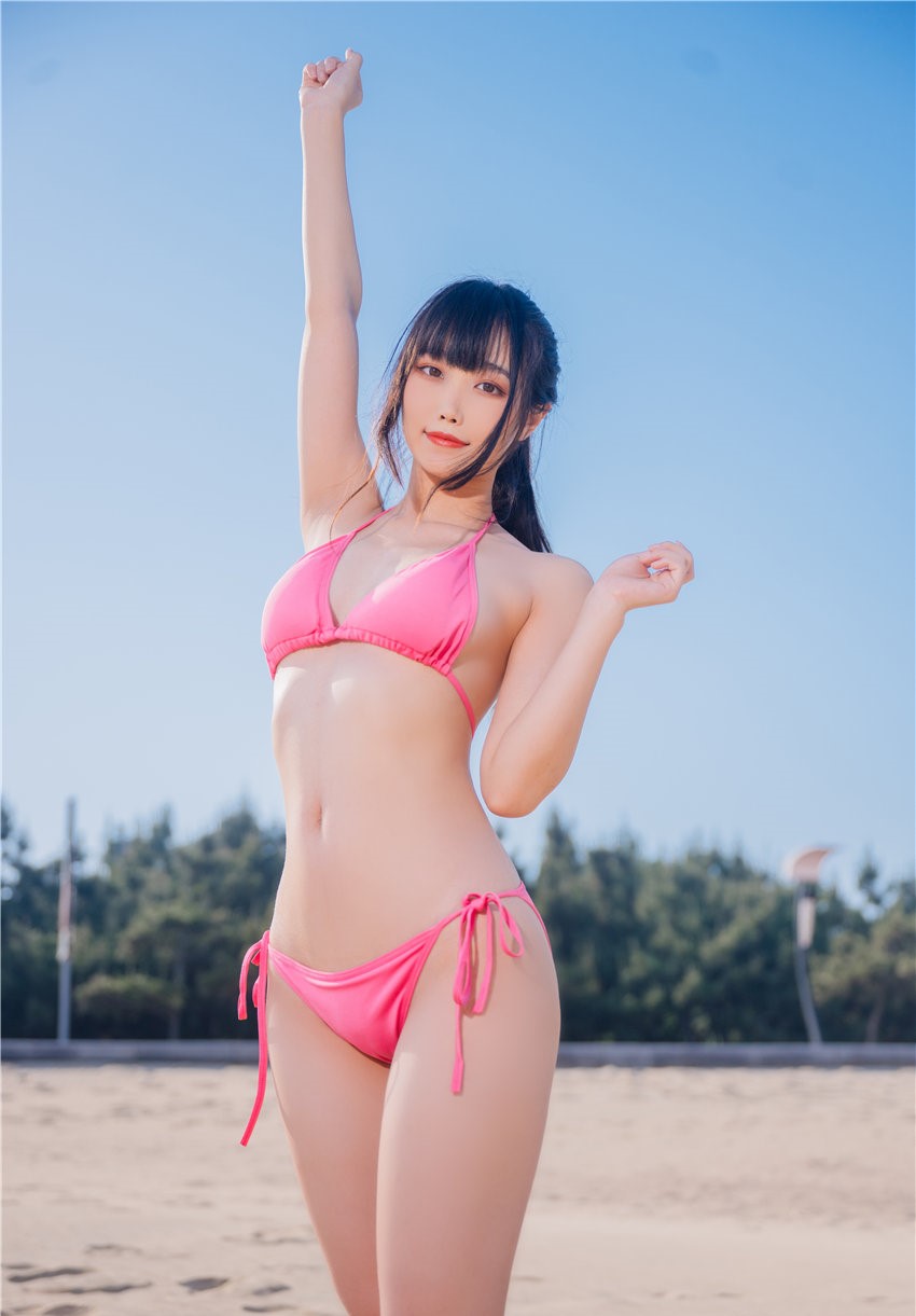 汪知子 粉色比基尼 [30P-180MB] 第4张
