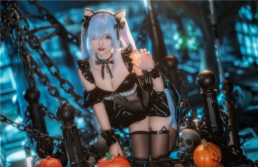 大大卷卷小卷 碧蓝航线雅努斯 万圣喵喵惊悚夜[18P-135MB] 第1张