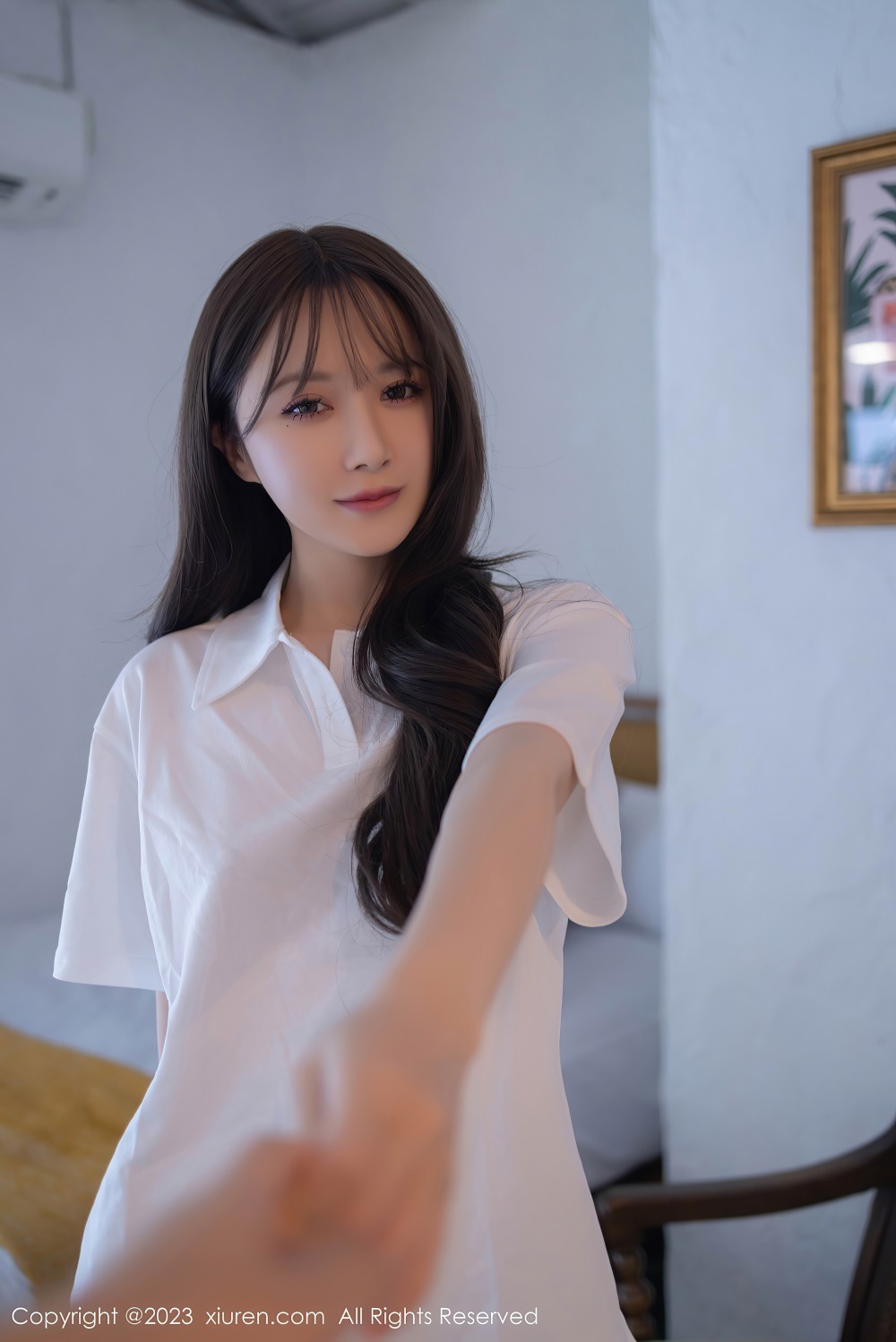 [秀人网] 2023.10.08 No.7475 鱼子酱Fish日本旅拍灰色短裙[86P/771MB] 第1张