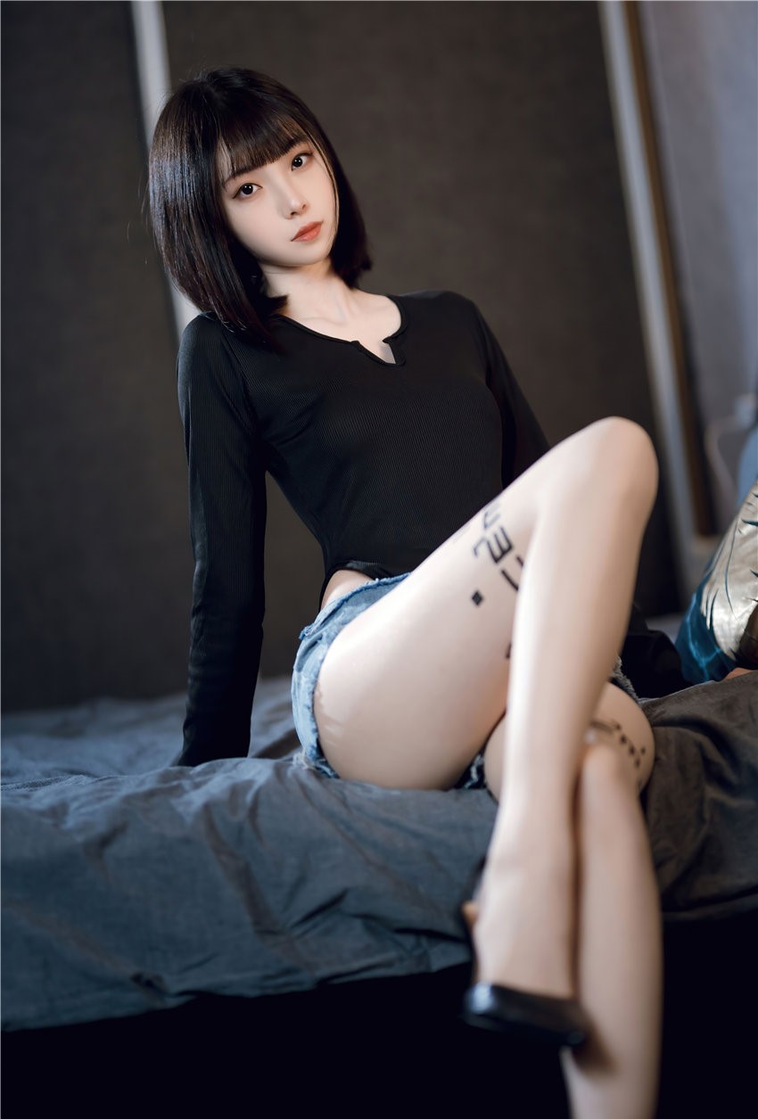 许岚LAN 纯欲牛仔短裤2 [40P-277MB] 第2张