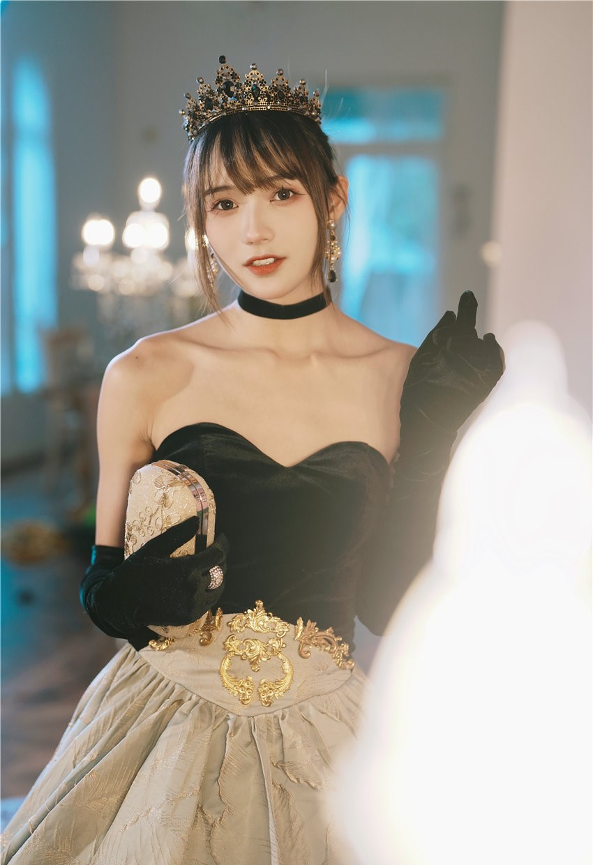 兔子Zzz不吃胡萝卜 黑天鹅之吻 [33P-458MB] 第2张