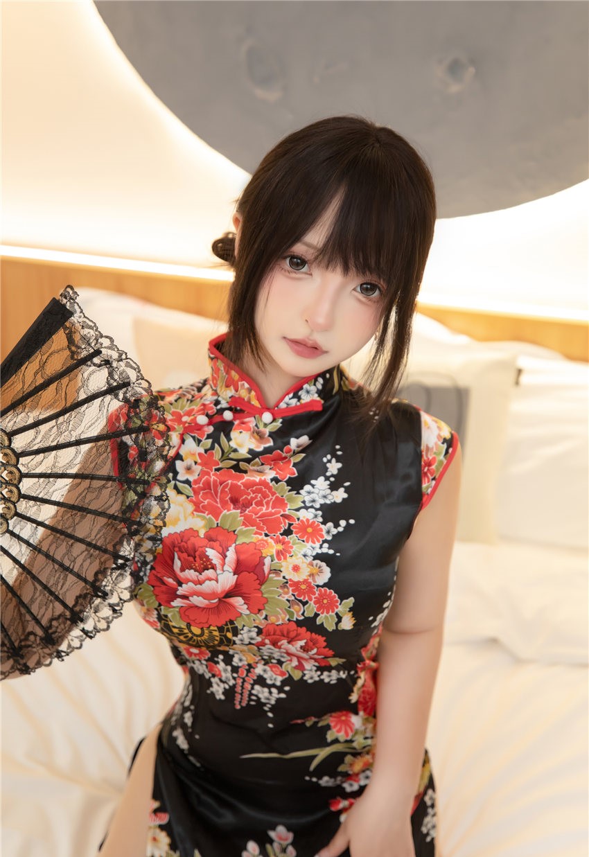 神楽坂真冬 古典旗袍 [75P2V-251MB] 第1张