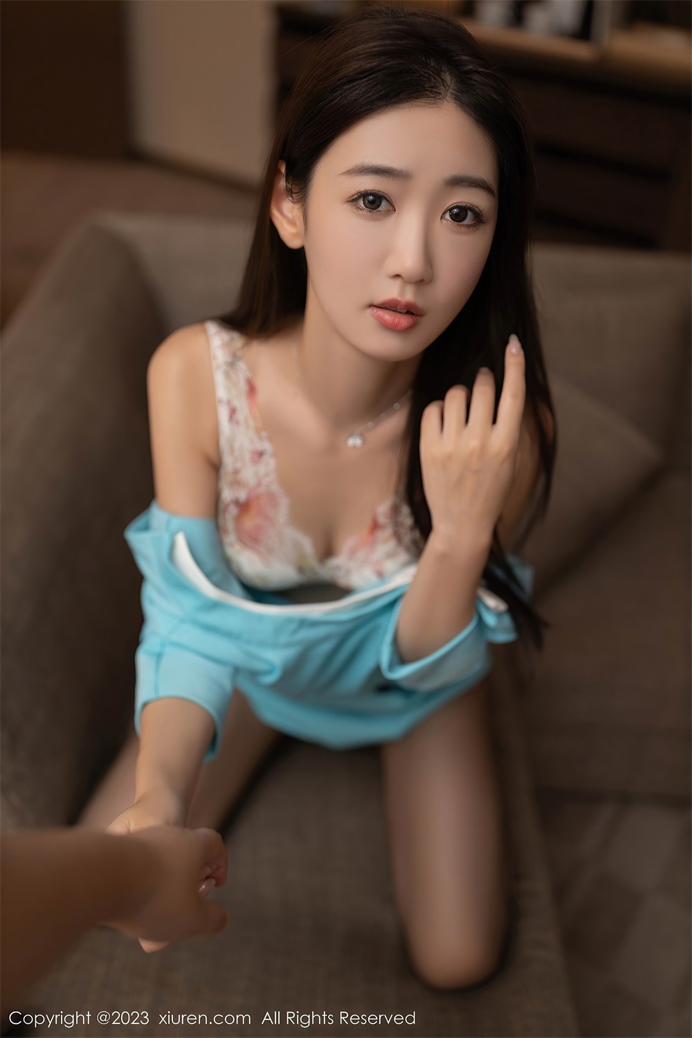 [秀人网] 2023.10.16 No.7516 唐安琪蓝色空姐制服[81P/787MB] 第1张