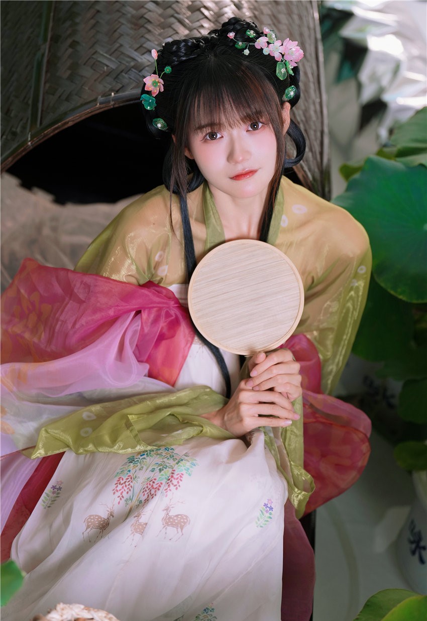 兔子Zzz不吃胡萝卜 浮香花谷 [54P-593MB] 第1张