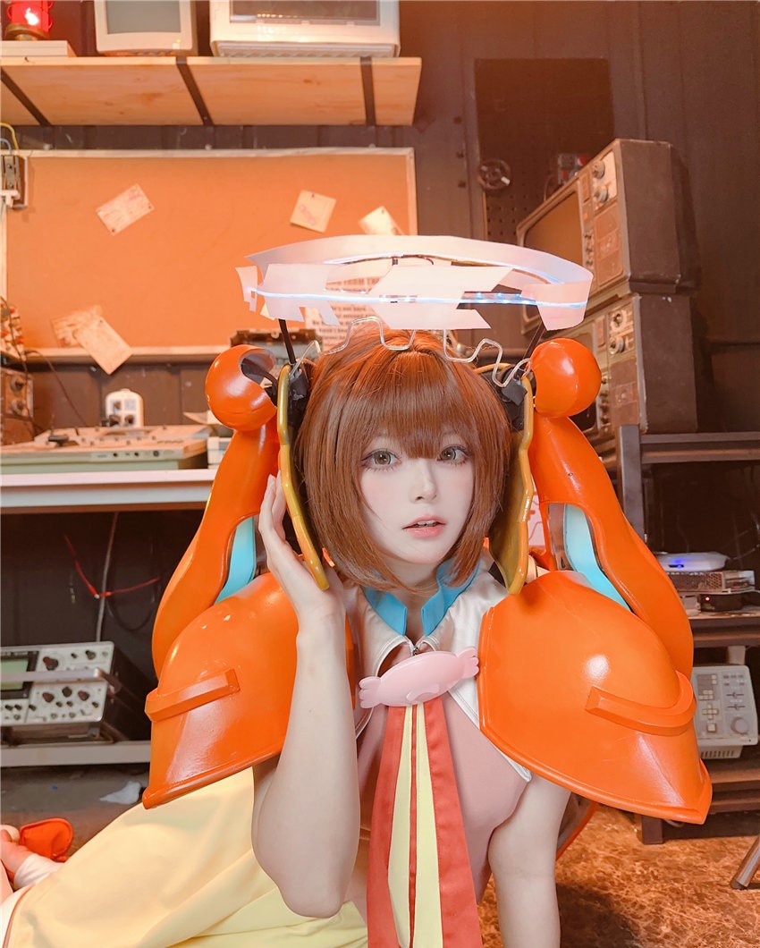 w百合欧皇子w 无暗英雄 小呆 [20P-128MB] 第2张