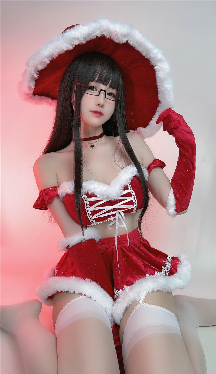miko酱ww 圣诞魔女[45P-546MB] 第1张