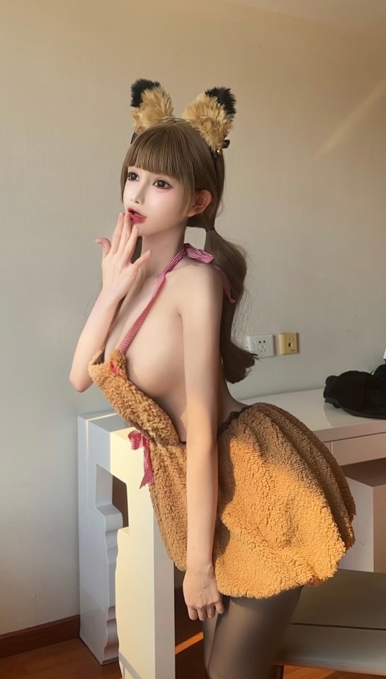 【微-密】无欲无求的推土君-红色战裙 [16P3V-396M] 第2张