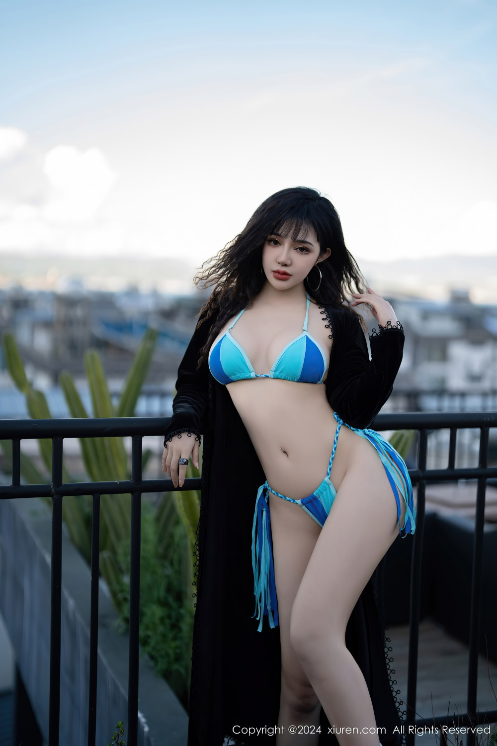 [秀人网] 2024.04.28 NO.8460 文静儿 黑色外套[57P/445MB] 第1张