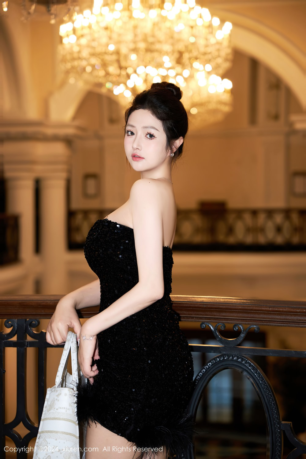 [秀人网] 2024.04.28 NO.8462 养乐多DoDo 华尔道夫黑色小礼服[49P/510MB] 第1张