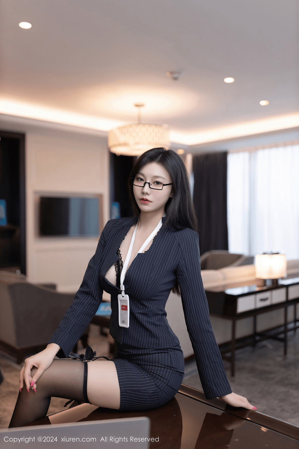 [秀人网] 2024.05.14 NO.8537 安然anran 秘书OL服[81P/659MB] 第1张