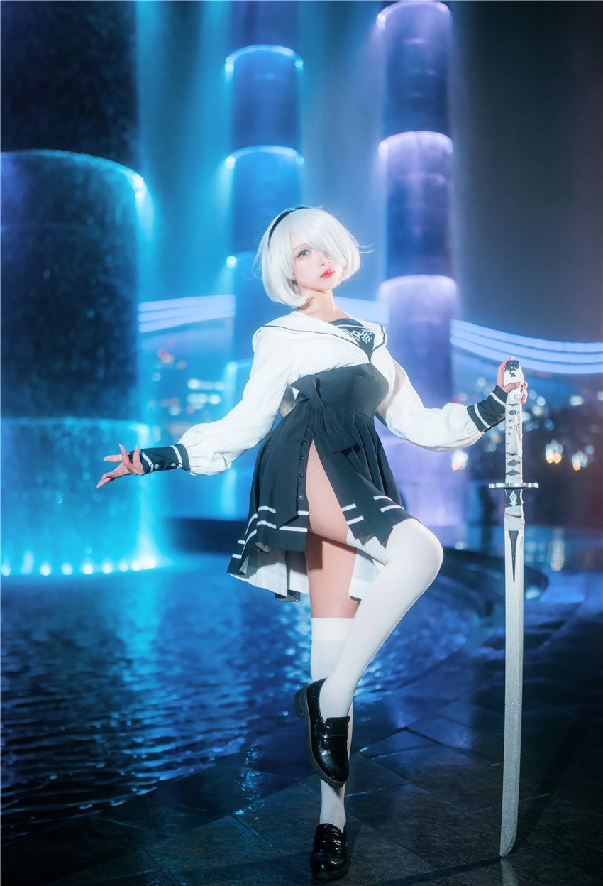 凰儿 2b还有JK [10P-37.0MB] 第3张