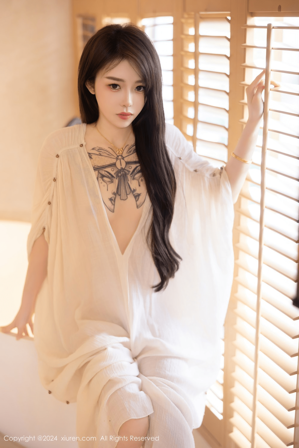 [秀人网] 2024.07.11 NO.8842 夏竹 浅色连衣裙[84P/755MB] 第1张