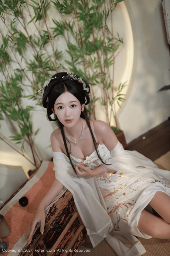 [秀人网] 2024.07.22 NO.8898 唐安琪 浅色古装服[82P/781MB] 第1张