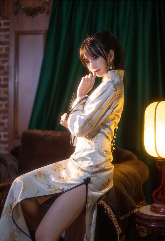 Shika小鹿鹿 中秋旗袍[12P-95MB] 第1张