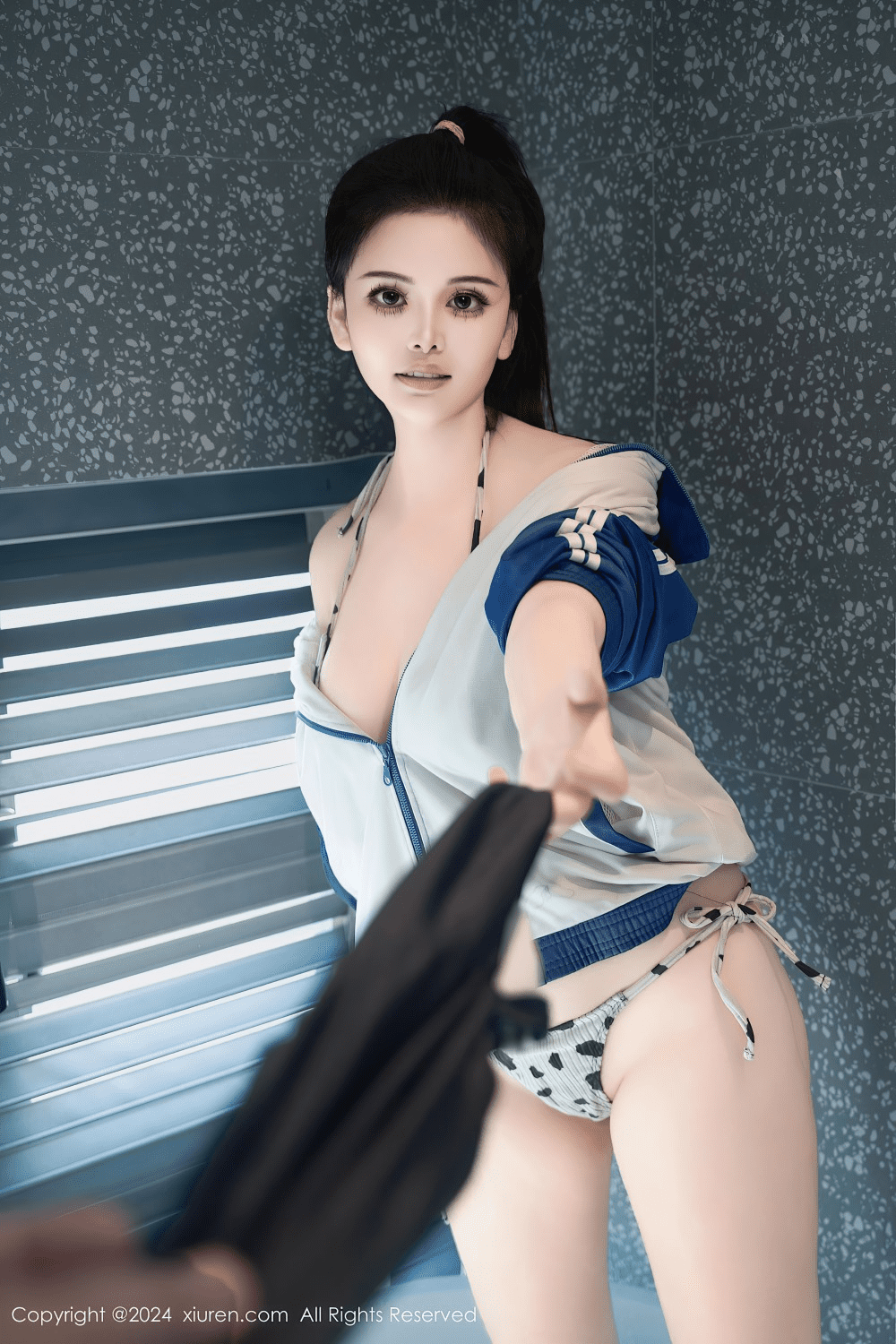 [秀人网] 2024.08.08 NO.8981 陈三穗 浴室湿身[75P/731MB] 第1张