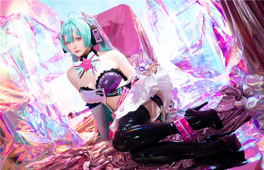 星之迟迟 Miku初音未来 喵斯快跑 [73P1V-2.75GB] 第1张