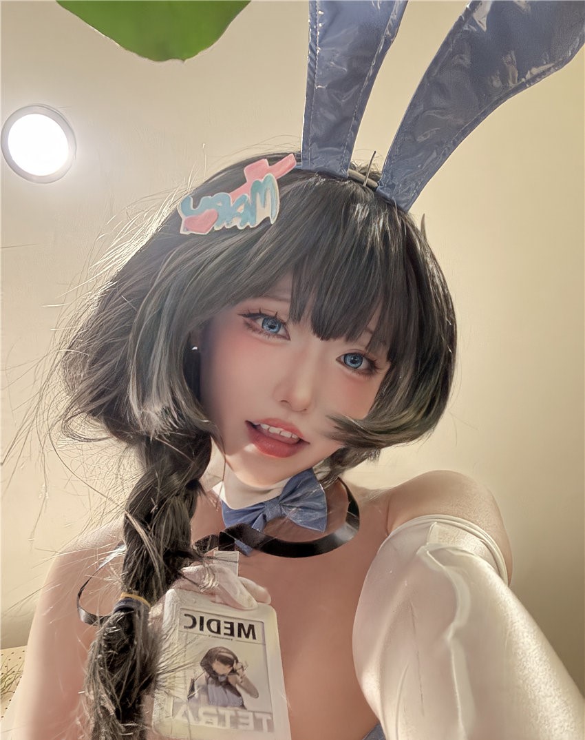 切切celia 梅里自拍 [14P3V-435MB] 第1张