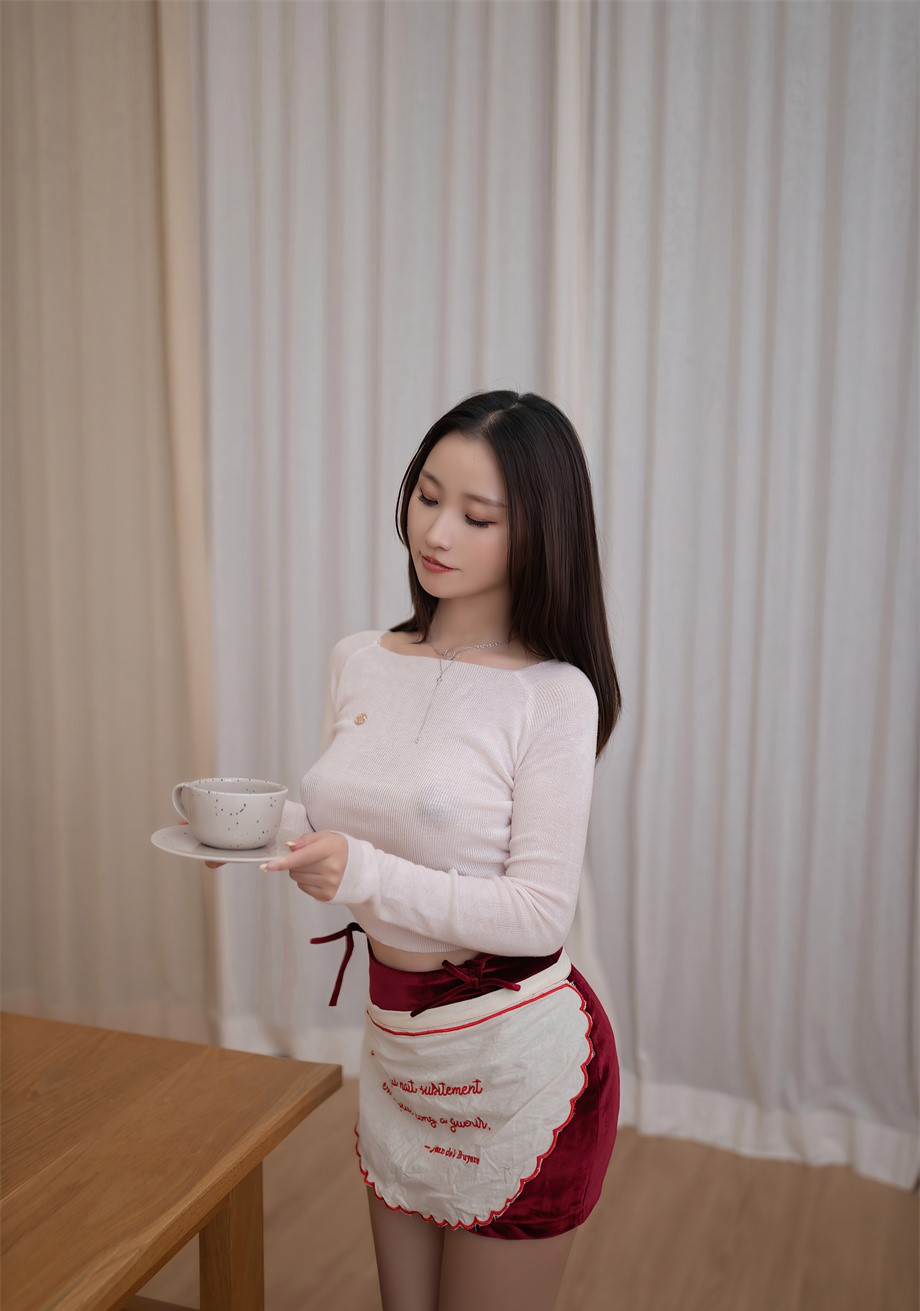 [秀人网] 2024.10.09 NO.9255 杏子Yada 居家女佣[83P/709MB] 第1张