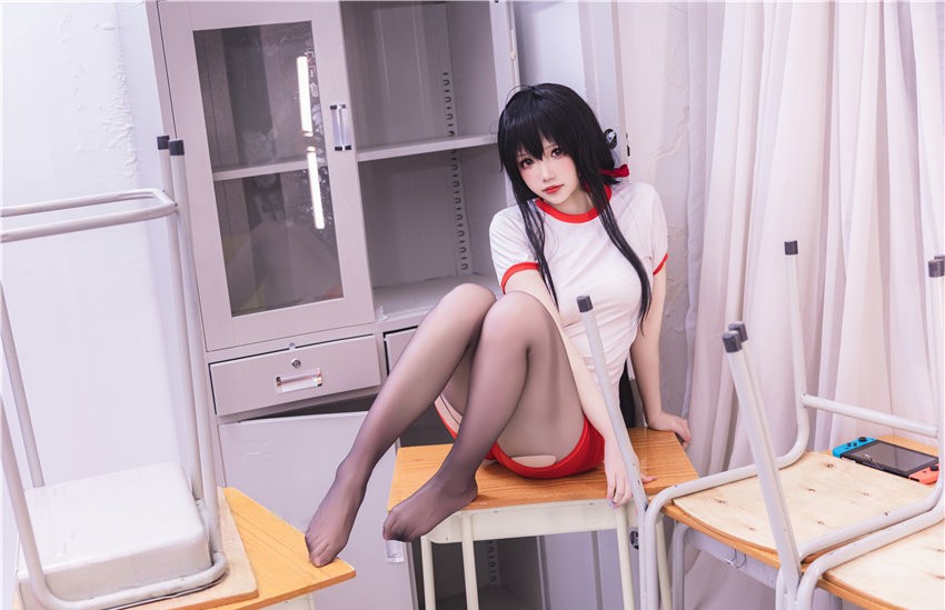 雪晴Astra 碧蓝航线 大凤体操服 [55P-735MB] 第1张