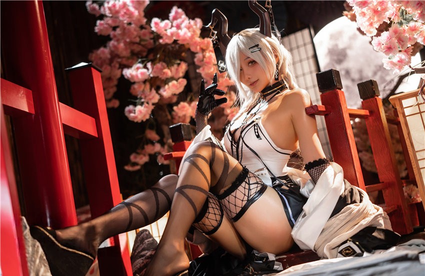 如月灰 碧蓝航线 尾张 [28P-325MB] 第1张