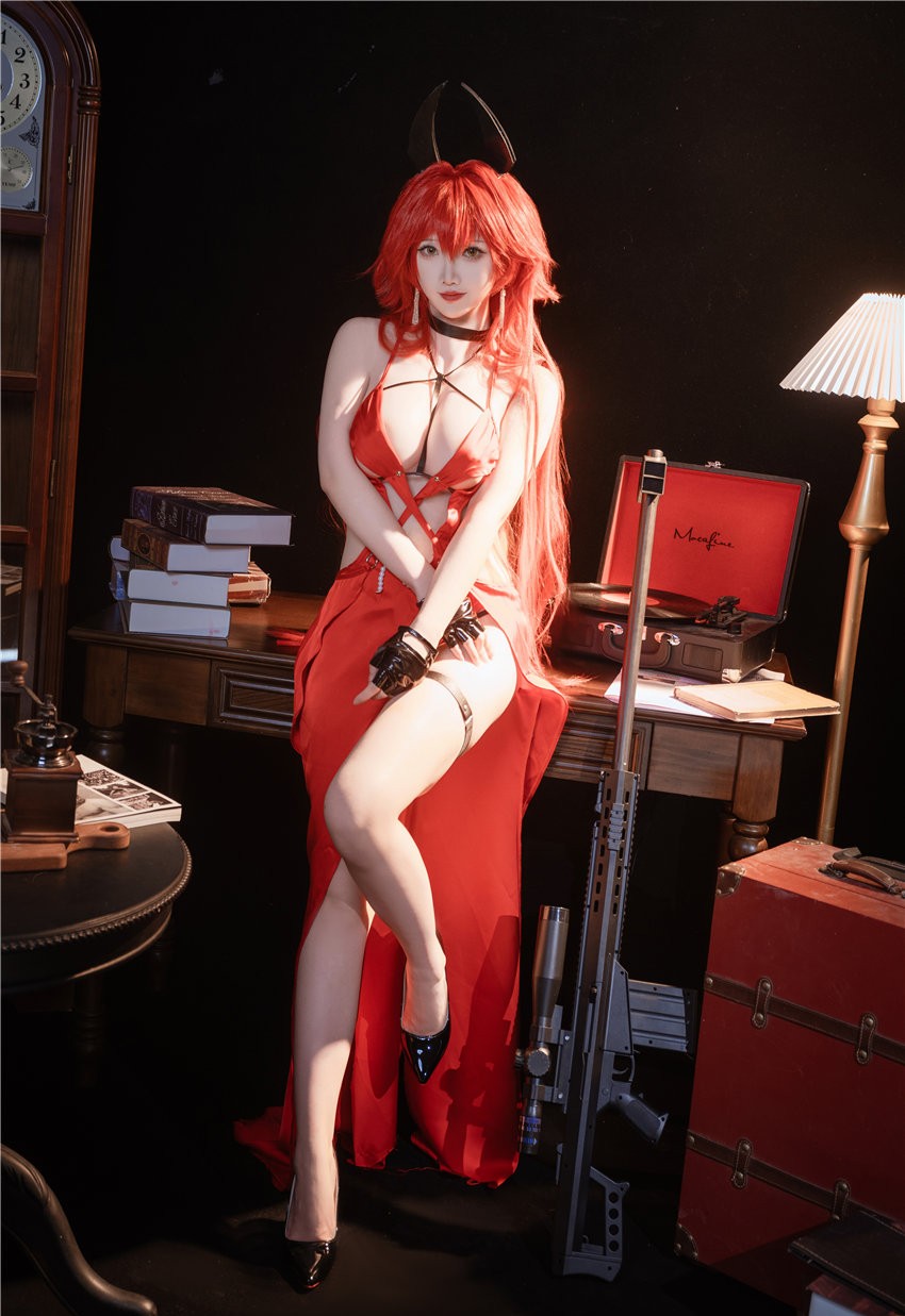 面饼仙儿 Nikke 小红帽礼服 [24P-245MB] 第3张