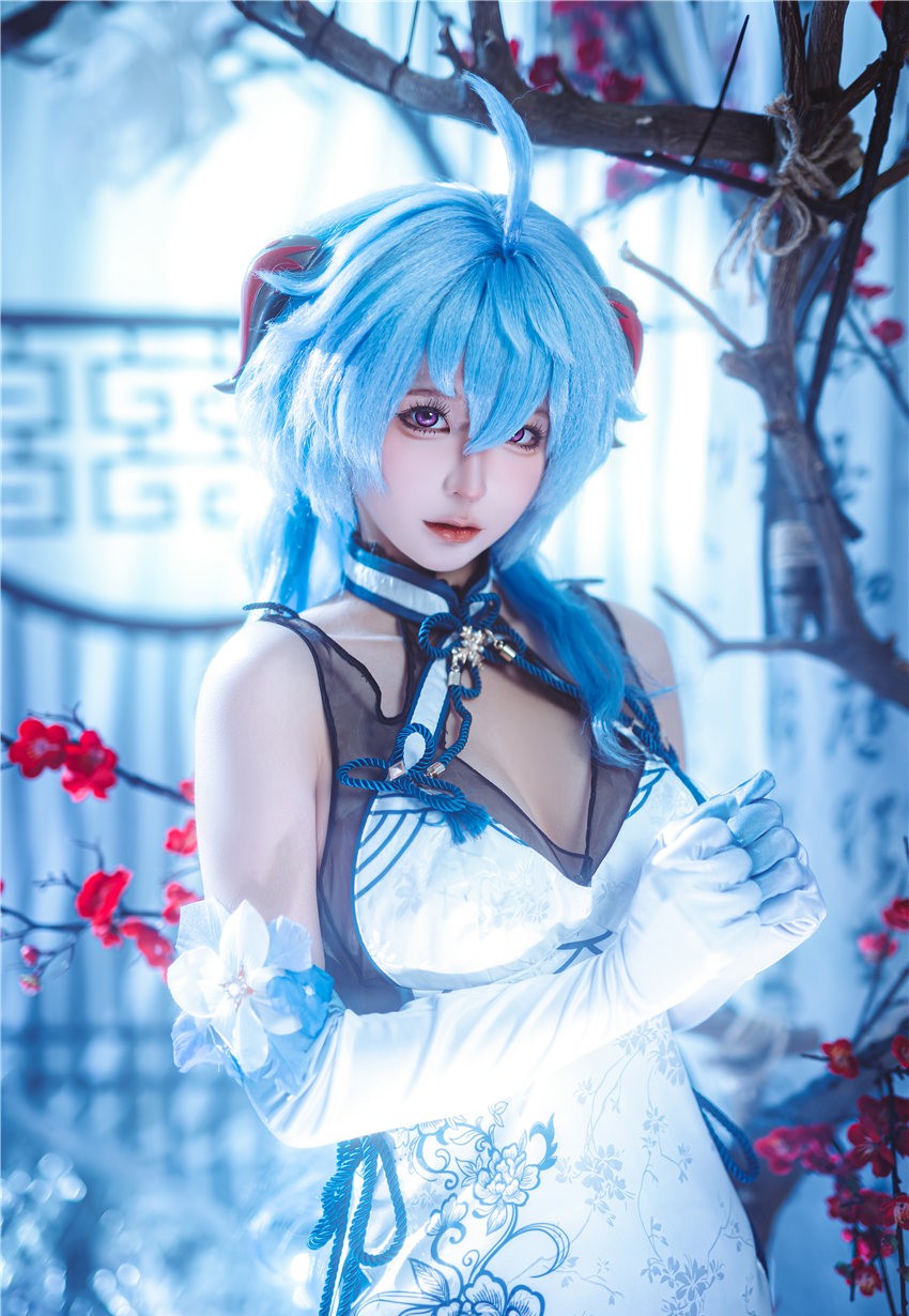 蠢沫沫 甘雨旗袍[27P-256MB] 第1张