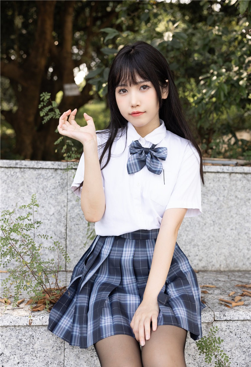 不呆猫 泳衣jk学妹 [59P1V-1.30GB] 第3张