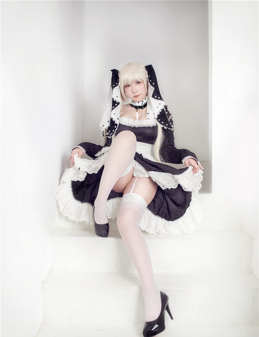 麻花酱 可畏泳装+女仆 [30P-306MB] 第1张