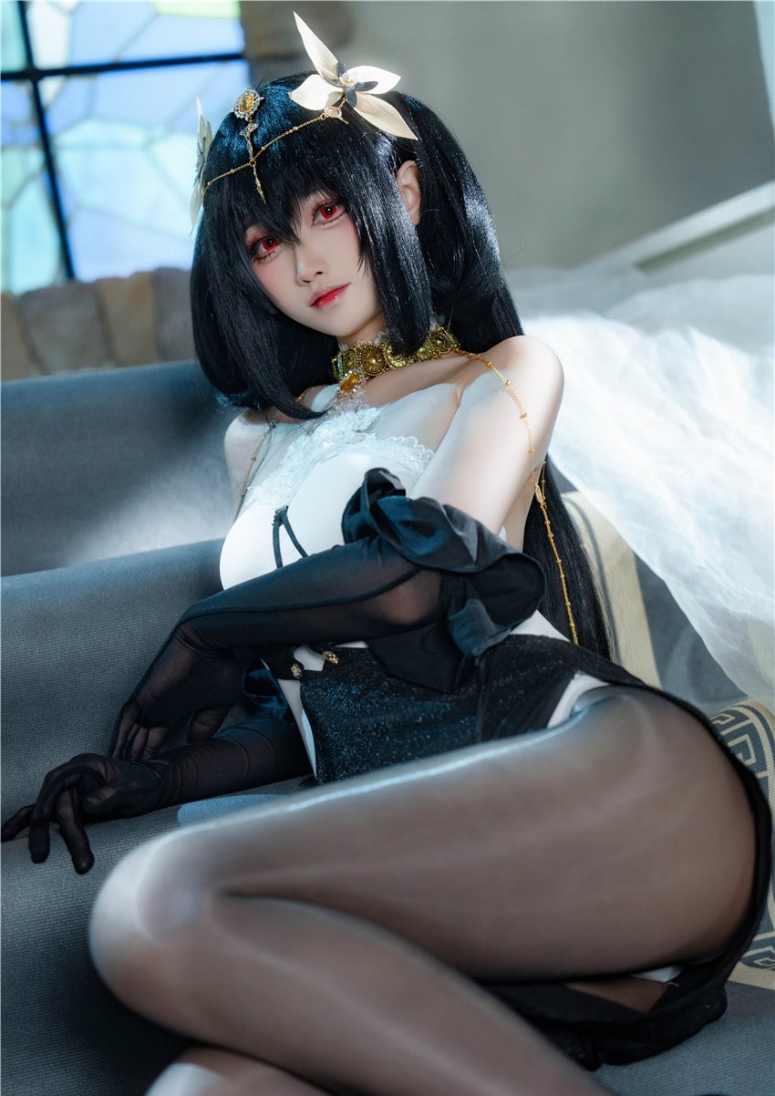 大大卷卷小卷 碧蓝航线 镇海礼服 [25P-167MB] 第4张