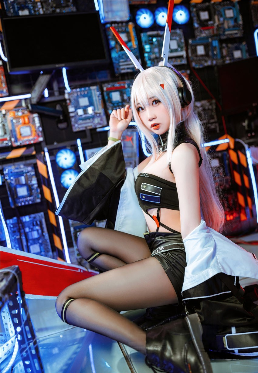 焖焖碳 绫波鬼神乐队 [24P-138M] 第1张