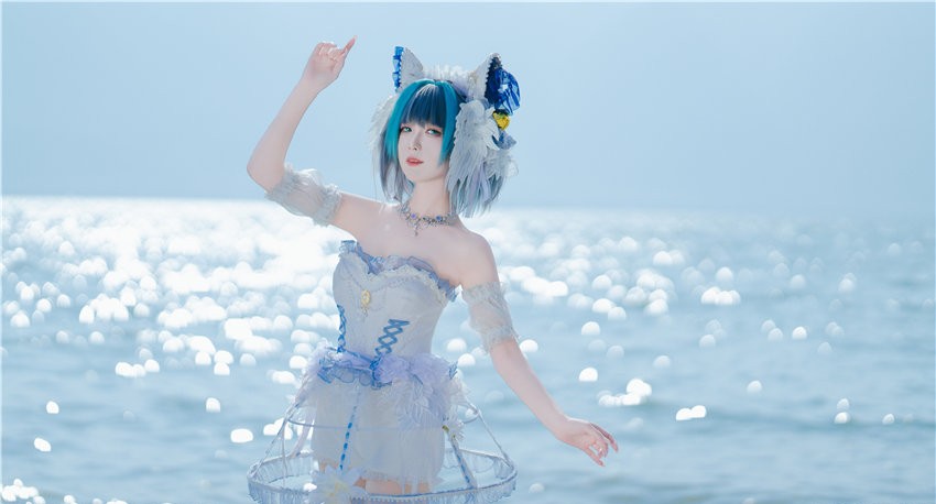 封疆疆v 碧蓝航线 柴郡小礼服[10P-105M] 第2张