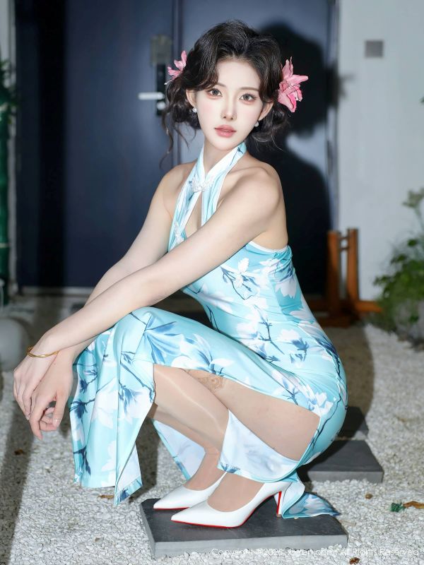 [秀人网] 2025.07.28 NO.10594 梨霜儿 青色旗袍[83P/975MB] 第1张