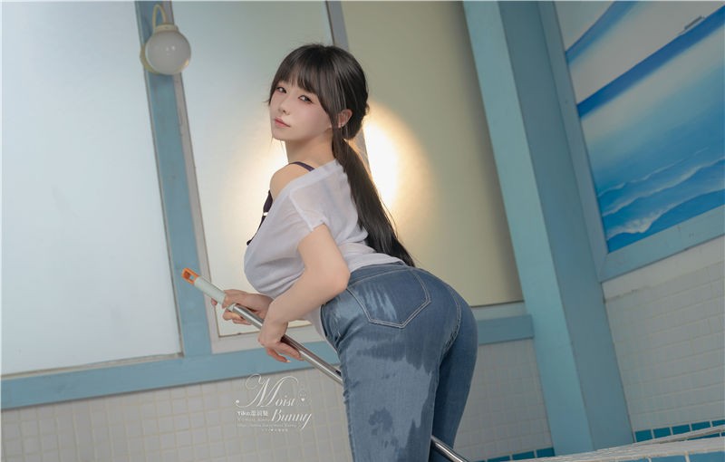 咬一口兔娘 钱汤の女将 每夜 [108P-2V3.37GB] 第2张