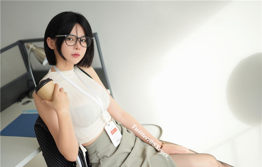 眼酱大魔王w 2023年12月 Fantia订阅[29P1V-101M] 第2张