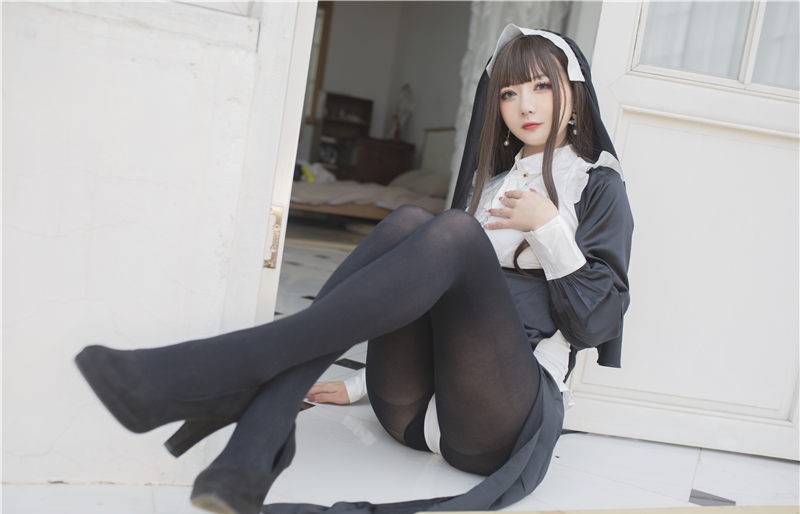 51酱 修女2[24P-238M] 第1张